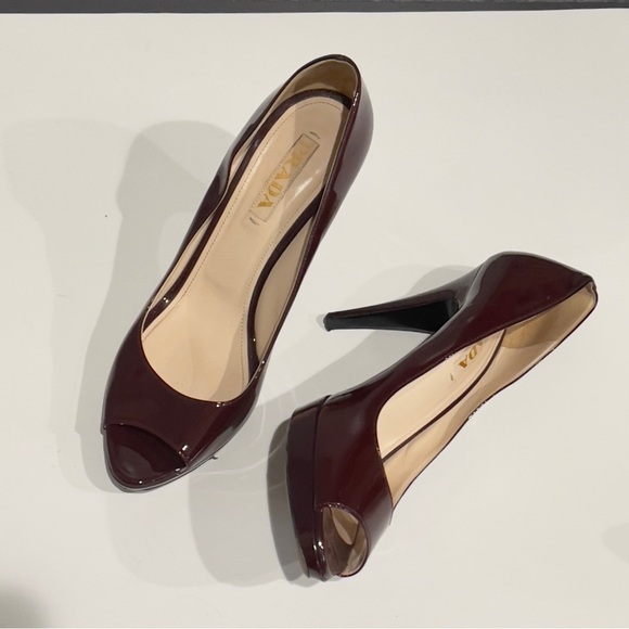 PRADA Burgundy Patent Leather Eyeline Peep Toe Platform Pumps EU40 - Picture 2 of 12